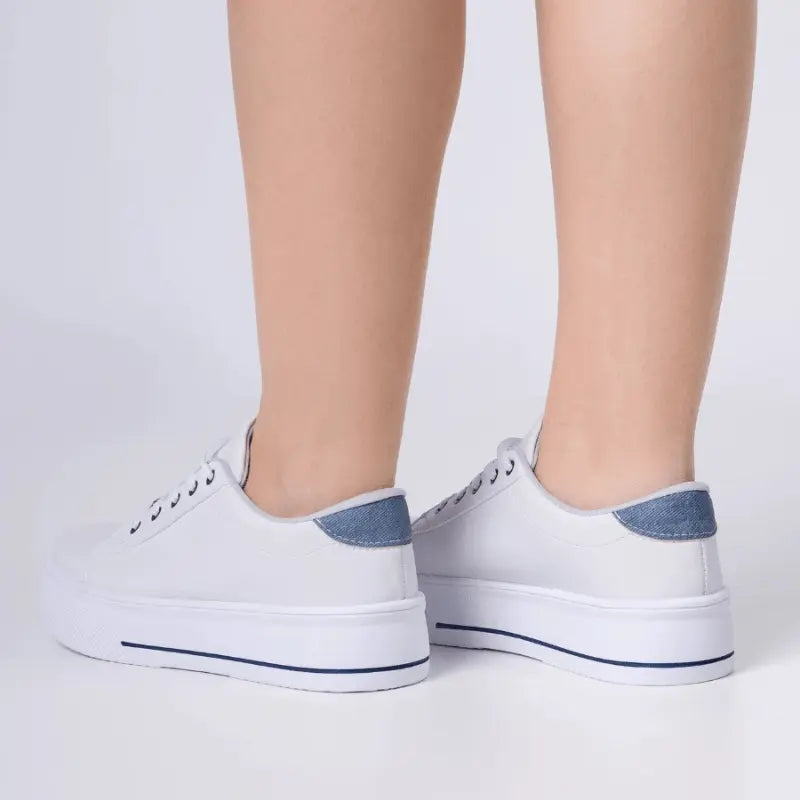 tenis-feminino-branco-feet-lover-com-detalhes-em-azul